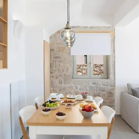 Ionion Theasis Kallisti