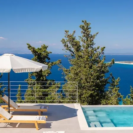 Ionion Theasis Kallisti * Tsoukaládhes