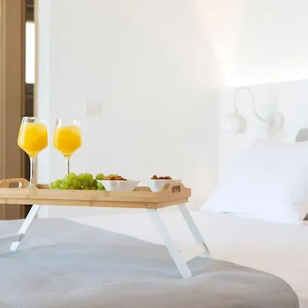 Ionion Theasis Kallisti Tsoukaládhes