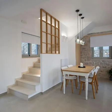 Ionion Theasis Kallisti ヴィラ *